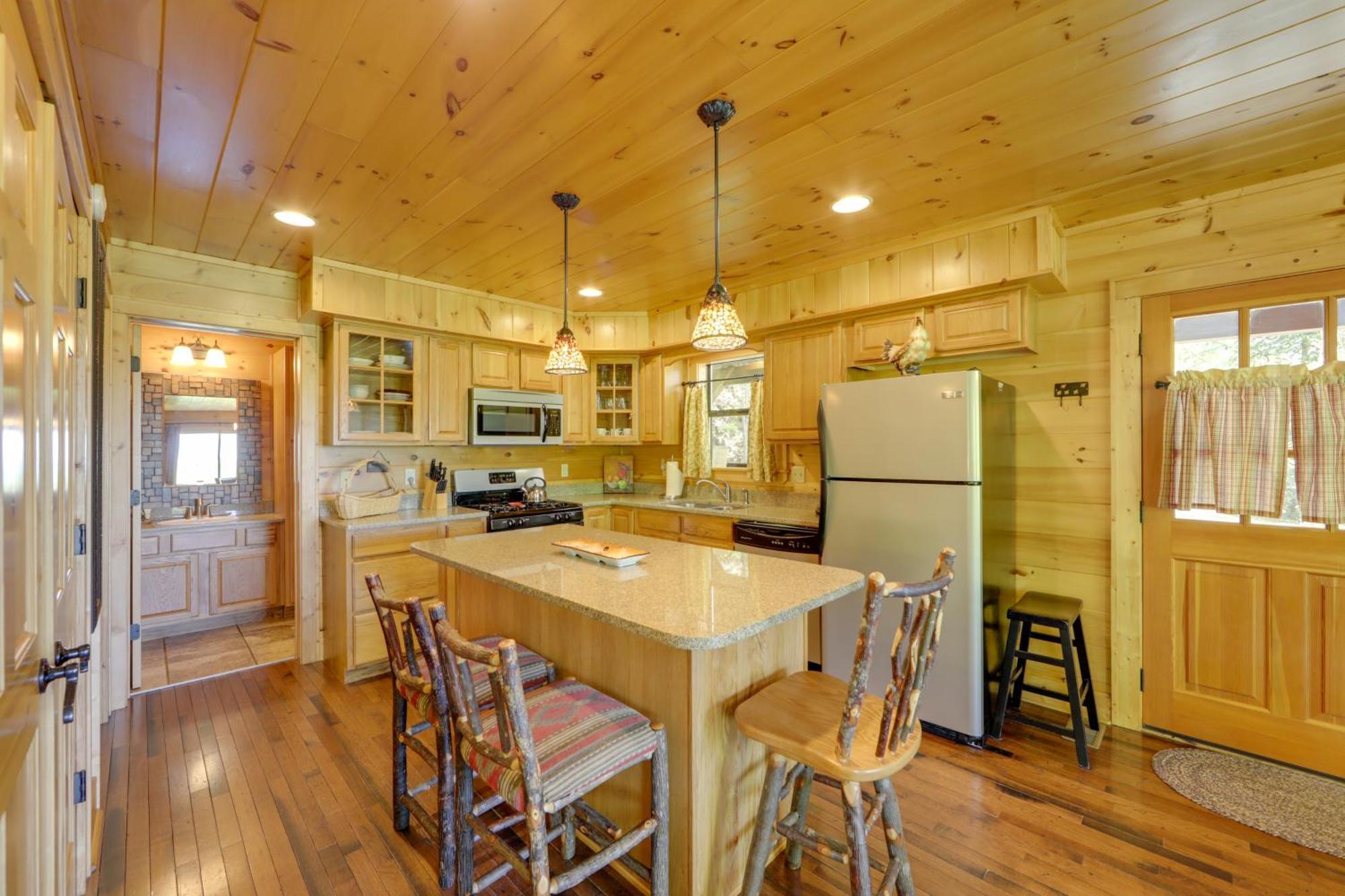 Bryson City Cabin With Hot Tub And Mountain Views! Екстериор снимка